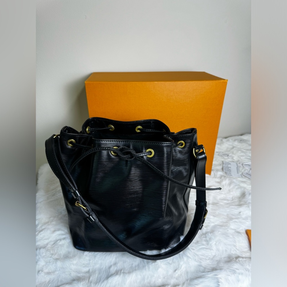 Louis Vuitton Epi Noe